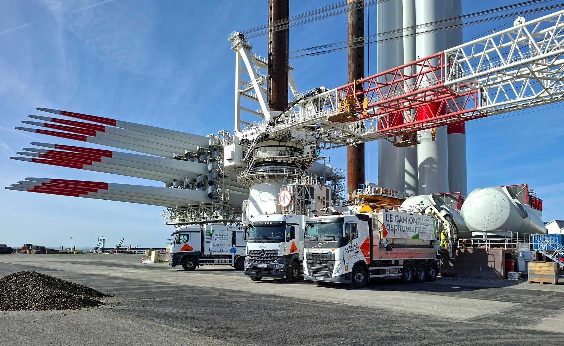 Chantier exceptionnel d’aspiration de matériaux à Montoir-de-Bretagne